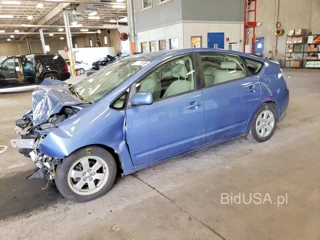TOYOTA PRIUS BASE