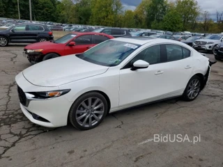 MAZDA 3 PREFERRED