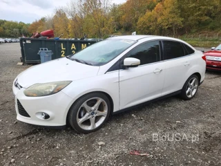 FORD FOCUS TITANIUM