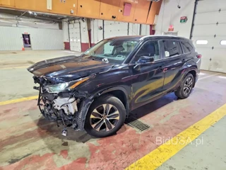 TOYOTA HIGHLANDER XLE