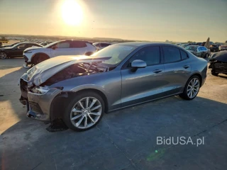 VOLVO S60 T5 MOMENTUM