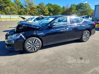 NISSAN ALTIMA SV