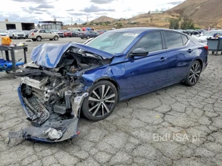 NISSAN ALTIMA SR