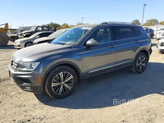 VOLKSWAGEN TIGUAN SE