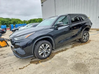 TOYOTA HIGHLANDER XLE