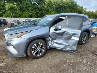 TOYOTA HIGHLANDER XLE