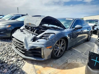 PORSCHE PANAMERA BASE