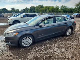 FORD FUSION SE HYBRID