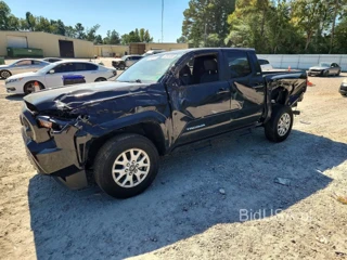 TOYOTA TACOMA SR5