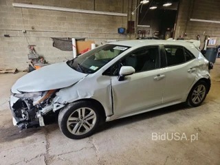 TOYOTA COROLLA HATCHBACK SE