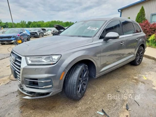 AUDI Q7 PREMIUM PLUS