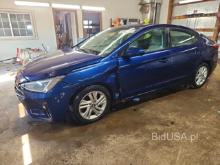HYUNDAI ELANTRA SEL