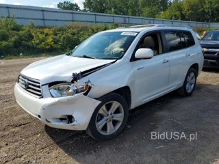 TOYOTA HIGHLANDER LIMITED