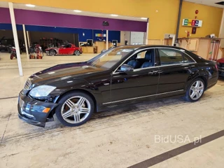 MERCEDES-BENZ S 550 4MATIC
