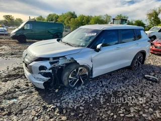 MITSUBISHI OUTLANDER SE