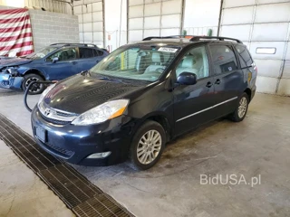 TOYOTA SIENNA XLE LIMITED
