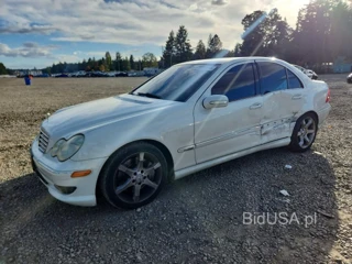 MERCEDES-BENZ C 230