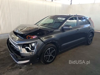 KIA NIRO LX