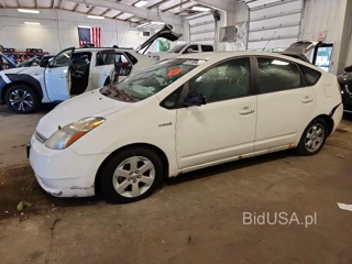 TOYOTA PRIUS BASE