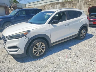 HYUNDAI TUCSON SE