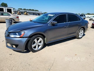 VOLKSWAGEN PASSAT SE