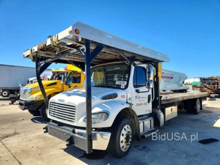 FREIGHTLINER M2 106 MEDIUM DUTY