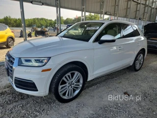 AUDI Q5 PREMIUM PLUS