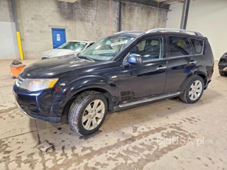 MITSUBISHI OUTLANDER SE