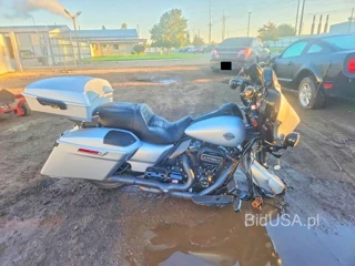 HARLEY-DAVIDSON FLHXS