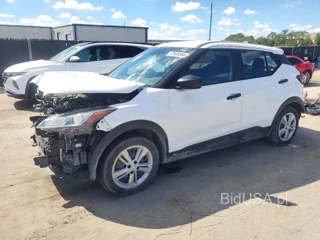 NISSAN KICKS S