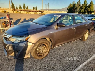 TOYOTA CAMRY HYBRID LE