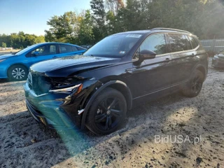 VOLKSWAGEN TIGUAN SE R-LINE BLACK