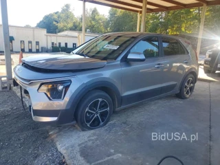 KIA NIRO LX