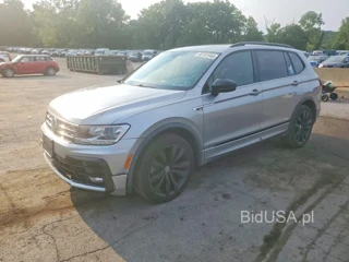 VOLKSWAGEN TIGUAN SE