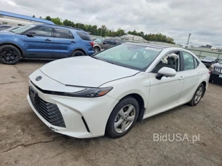 TOYOTA CAMRY XLE
