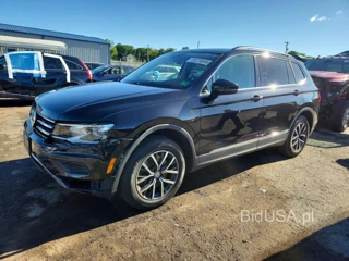 VOLKSWAGEN TIGUAN SE