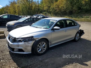 VOLKSWAGEN PASSAT S