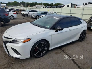 TOYOTA CAMRY XSE