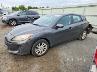 MAZDA 3 I