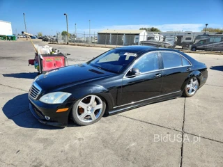MERCEDES-BENZ S 550