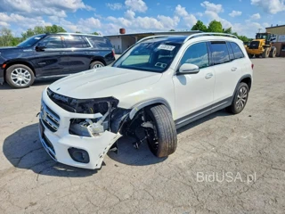 MERCEDES-BENZ GLB 250 4MATIC