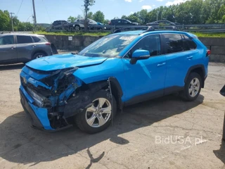 TOYOTA RAV4 XLE
