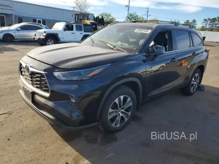 TOYOTA HIGHLANDER HYBRID XLE