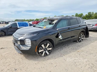 MITSUBISHI OUTLANDER SE