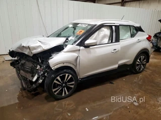 NISSAN KICKS SV