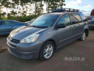 TOYOTA SIENNA CE 7 PASSENGER