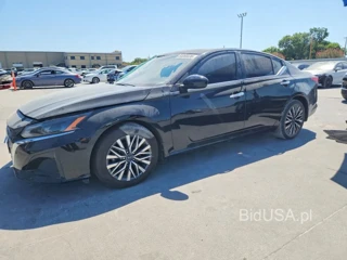 NISSAN ALTIMA SV