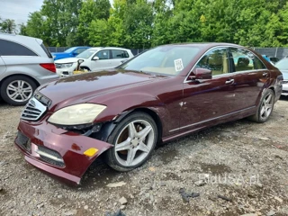 MERCEDES-BENZ S 550