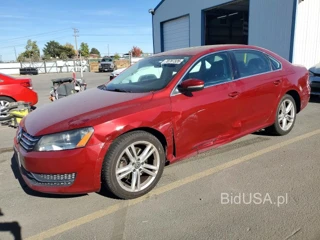 VOLKSWAGEN PASSAT SE