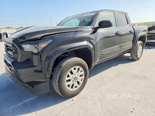 TOYOTA TACOMA SR5